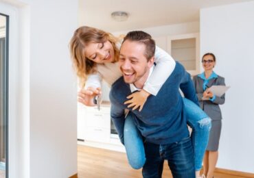 How do landlords choose tenants