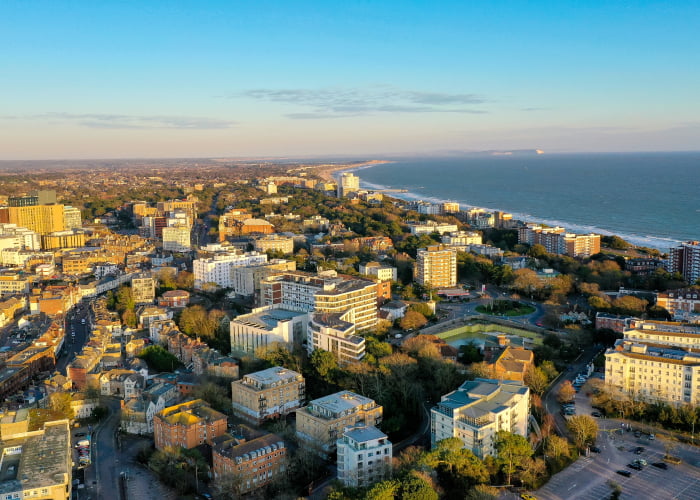benefits investing in commercial property