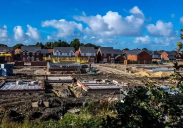 A Guide to Buying Off-Plan Property as an Investment in the UK